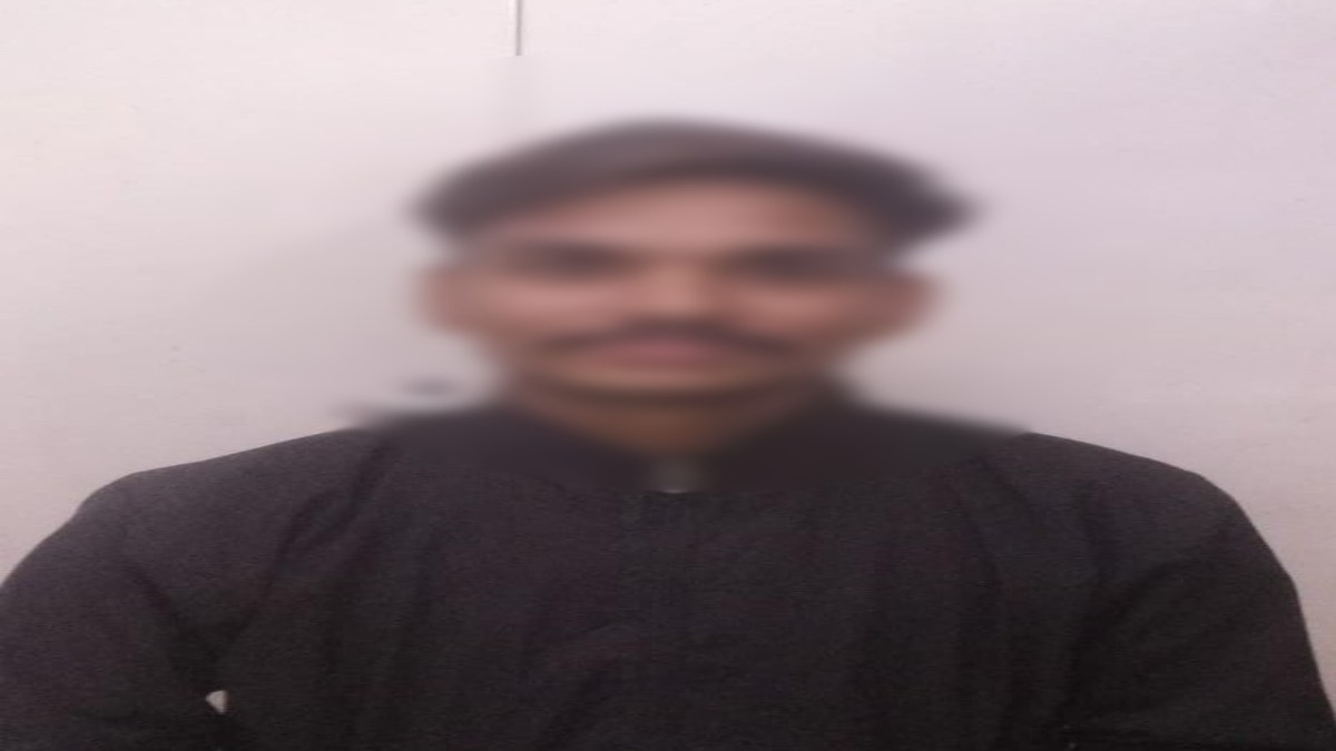 MP 10वीं बोर्ड परीक्षा में धांधली: दोस्त की जगह एग्जाम दे रहा फर्जी छात्र पकड़ाया, चार पेपर दे चुका है परीक्षार्थी