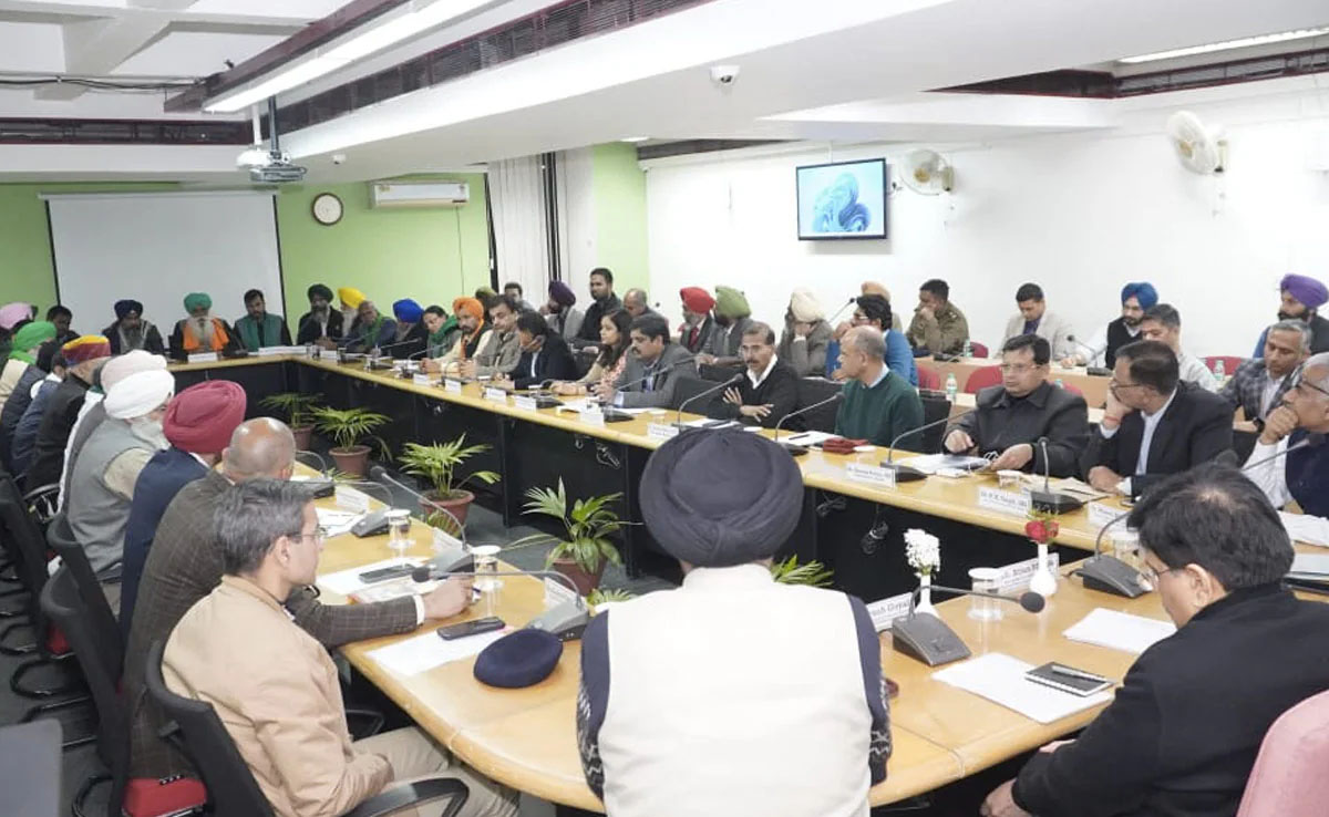 किसानों और केंद्र सरकार के बीच आज फिर होगी बातचीत