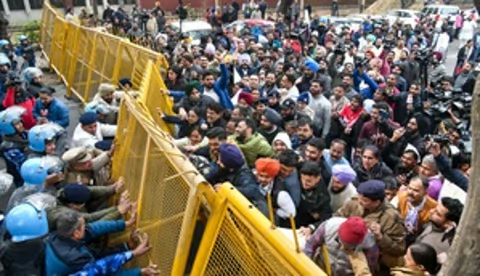 चंडीगढ़ मेयर चुनाव में हुई कथित धांधली को लेकर AAP का दिल्ली में प्रदर्शन आज