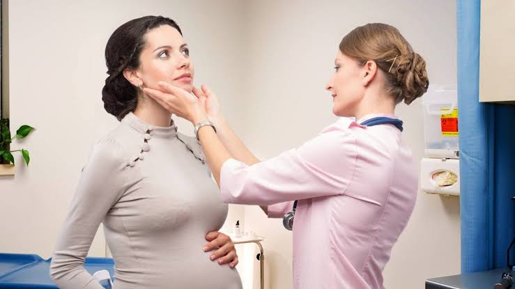 Health Tips: प्रेग्नेंसी में हो गया है थायराइड तो खानपान का रखें खास ख्याल और तनाव से रहें दूर