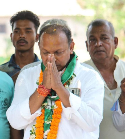 ओडिशा में चुनाव से पहले पार्टी से दरकिनार किए गए एक और बीजेडी नेता ने दिया इस्तीफा