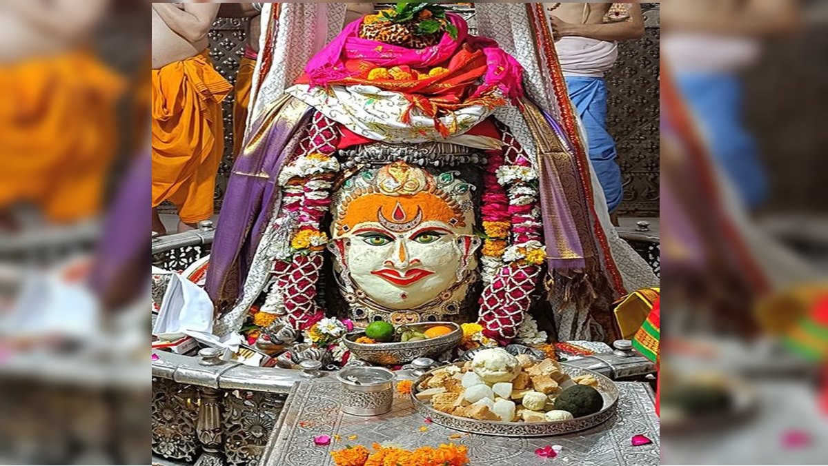 7 फरवरी महाकाल आरती: मस्तक पर चंदन और चंद्र अर्पित कर बाबा महाकाल का श्रृंगार,घर बैठे यहां कीजिए भगवान के दर्शन