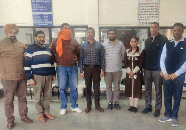 तहसीलदार के नाम पर 1 लाख रुपए रिश्वत मांगने वाला गिरफ्तार