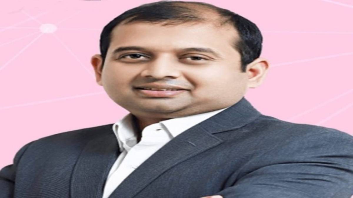 इंदौर में सफाई कर्मचारी आयोग के अध्यक्ष ने ली बैठक: अधिकारियों को दिए ये निर्देश, निगम आयुक्त भी रही मौजूद 