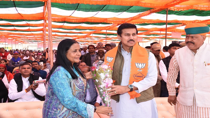 Rajasthan News: विकसित भारत तथा विकसित राजस्थान बनाने के लिए सकारात्मक सोच के साथ आगे बढ़ाना है- कर्नल राज्यवर्धन