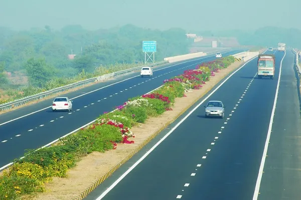 पंजाब में सड़क निर्माण के लिए 10 करोड़ रुपए जारी