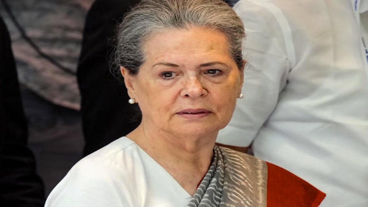 सोनिया ने राजस्थान से किया राज्यसभा का रुख: बीजेपी ने साधा निशाना, आगे देश छोड़ेगा गांधी परिवार  