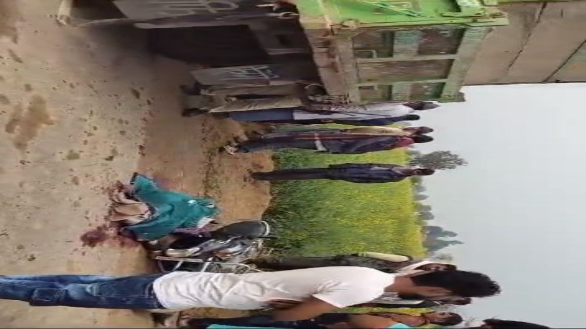 MP: रेत से भरे ओवरलोड ट्रैक्टर ने बाइक को मारी टक्कर, एक की मौत, दो घायल