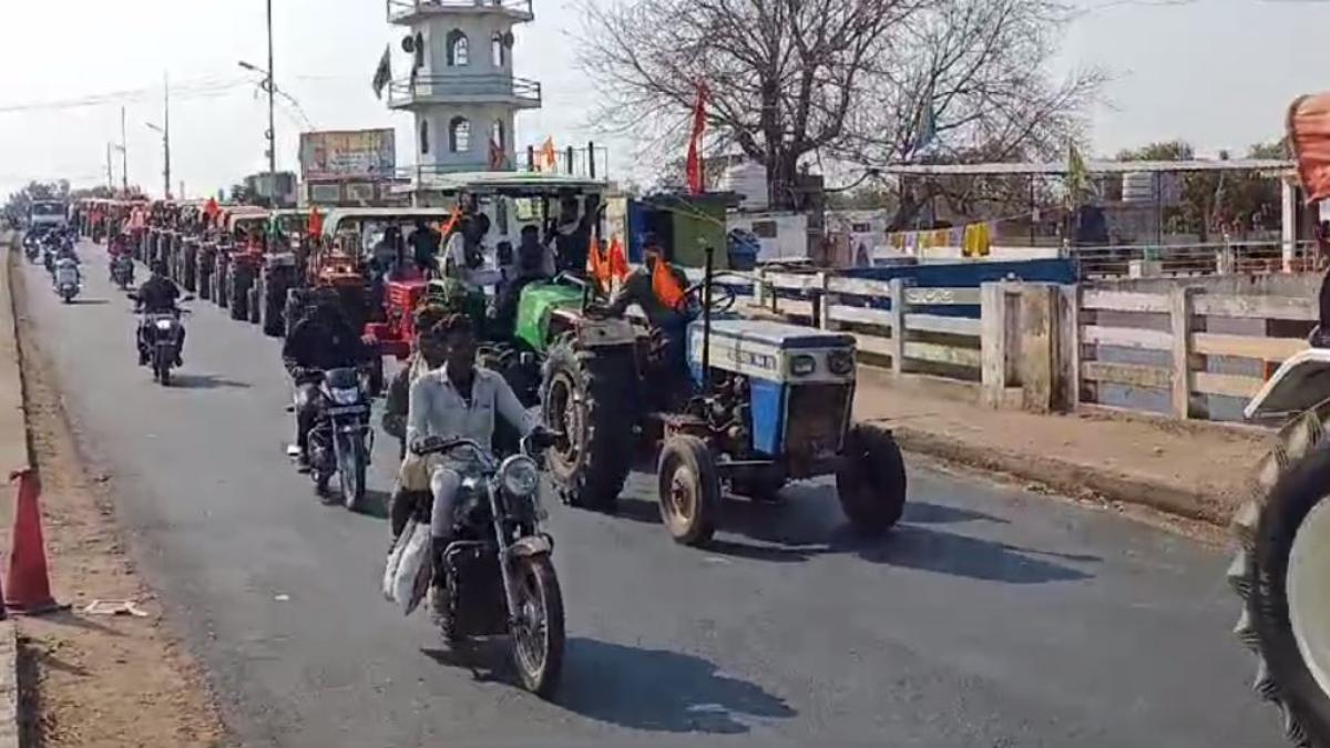 किसानों की ट्रैक्टर रैली: गेहूं और धान के समर्थन मूल्य को लेकर अन्नदाताओं ने खोला मोर्चा, सरकार पर लगाया वादाखिलाफी का आरोप