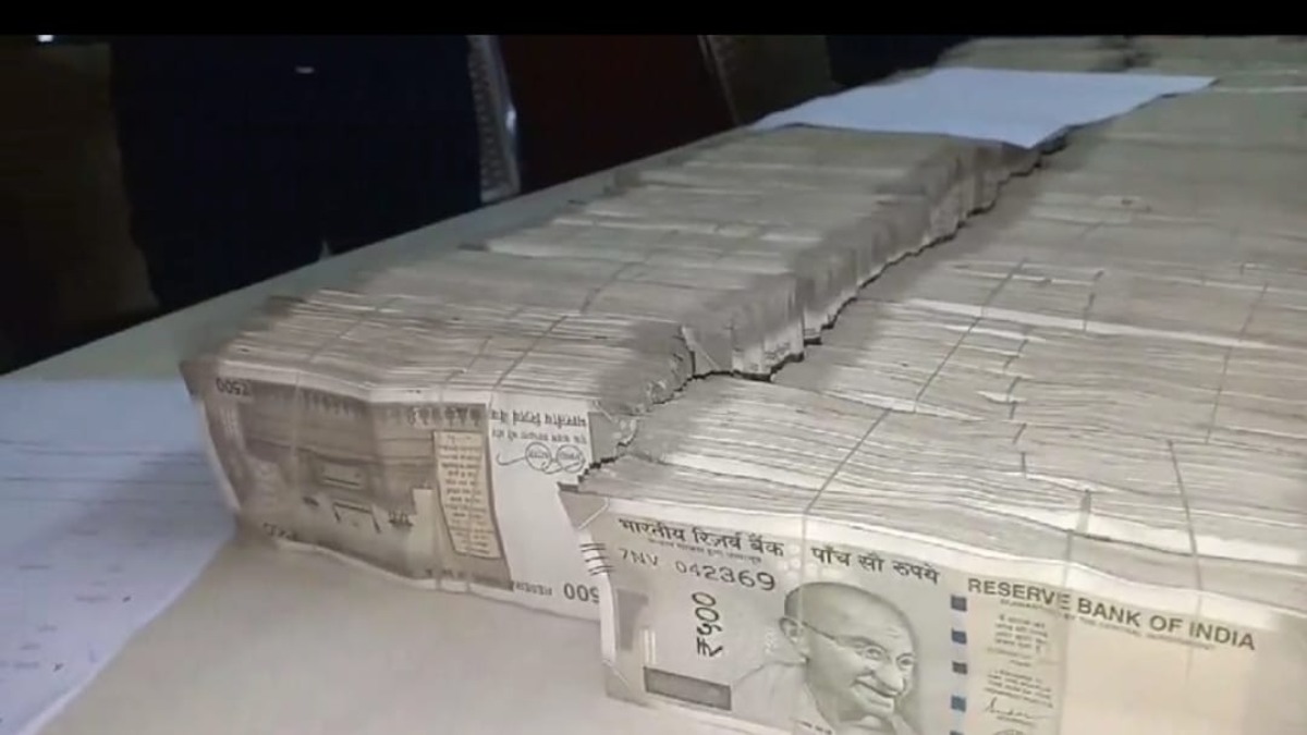 कार से 80 लाख कैश जब्तः दो पुरुष और एक महिला हिरासत में, MP पुलिस पूछताछ करने जाएगी छत्तीसगढ़