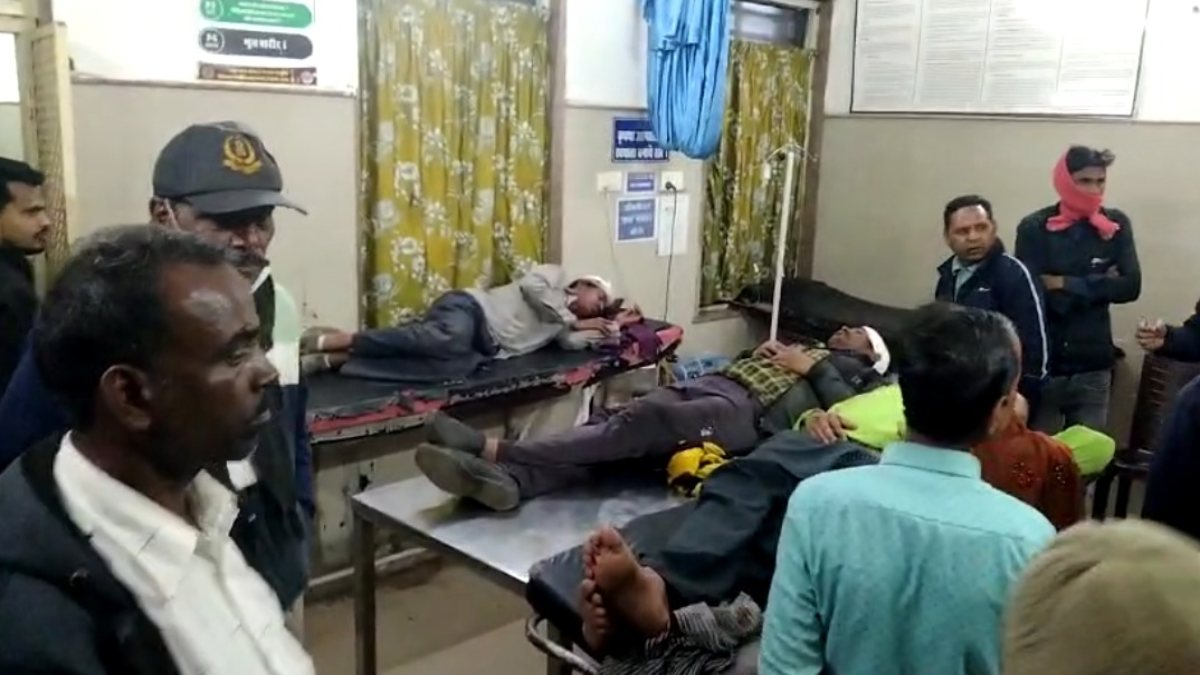 दो पक्षों में खूनी संघर्ष: लाठी, लोहे की रॉड से किया हमला, 7 घायल, FIR दर्ज