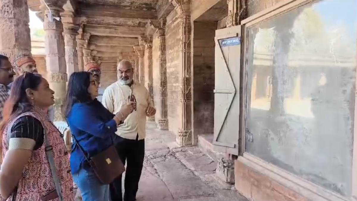 ‘नर्मदा साहित्य मंथन’ : लेखक शेफाली वैद्य ने भोजशाला को बताया हिंदू आर्किटेक्ट, एआई के रवैये पर बोलीं- मुगल डोम में लाइटिंग के लिए करोड़ों और यहां फूटी-कौड़ी