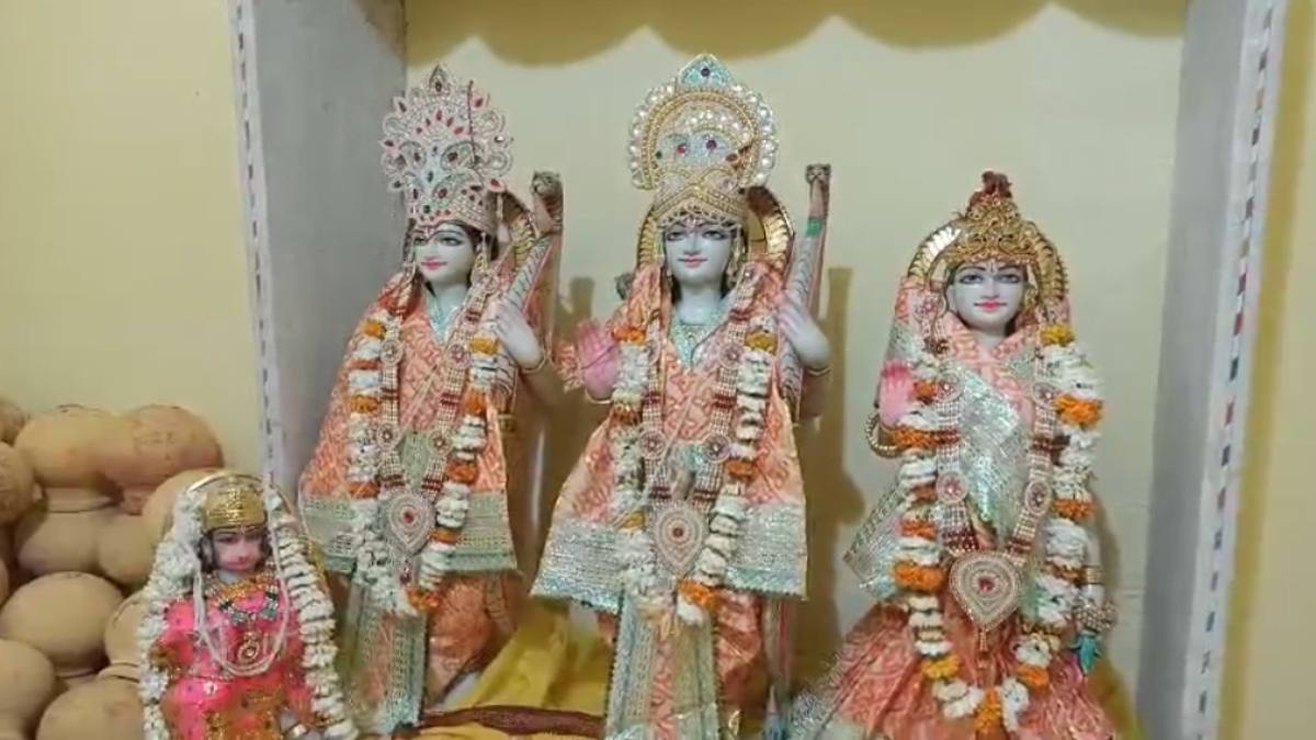 धर्म-कर्मः प्राण प्रतिष्ठा के दौरान विग्रह पर बंधा वस्त्र खोलकर भगवान को प्रतिबिंब दिखाने पर टूटा आईना, देखें वीडियो