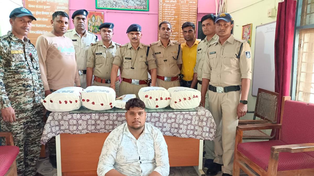 नशे के सौदागरों पर पुलिस का शिकंजा: ढाई लाख रुपए के गांजे के साथ आरोपी गिरफ्तार, दूसरा फरार