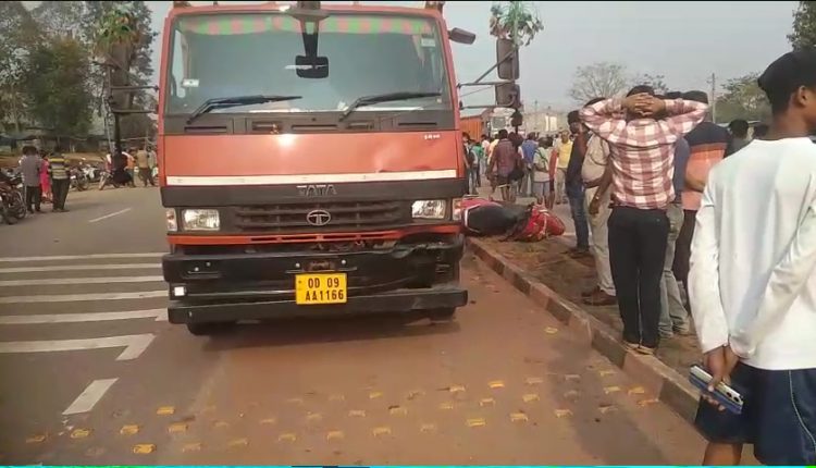 क्योंझर : भाई और भतीजे की घातक दुर्घटना…दिल का दौरा पड़ने से एक व्यक्ति की मौत