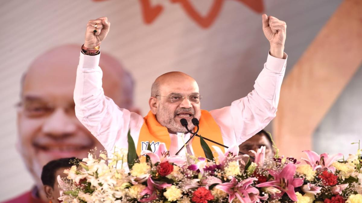 अमित शाह के आने से पहले आई आंधी, उड़ गया चुनावी सभा का टेंट, मोबाइल पर ऑनलाइन किया संबोधित
