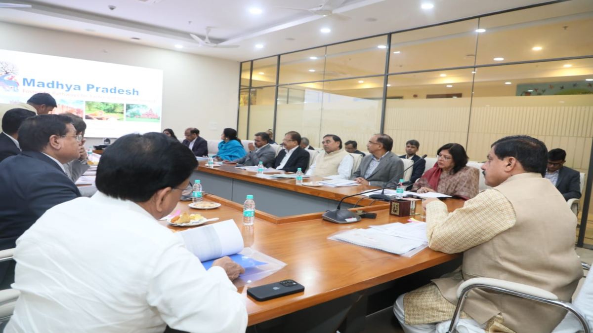 CM मोहन के अधिकारियों को सख्त निर्देश, कहा- शिप्रा नदी में कान्ह नदी का गंदा पानी मिलने से रोका जाए