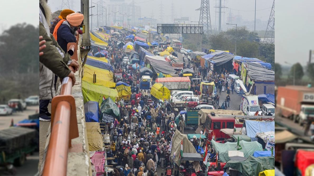 शंभू बॉर्डर में डटे किसानों ने ट्रैक्टरों को बनाया घर, सोने के लिए बेडरूम से लेकर AC, टीवी-फ्रिज तक की सुविधा है मौजूद