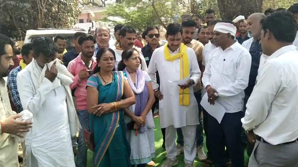 5 हजार आ रहा बिजली बिल ! कांग्रेस ने कंपनी के खिलाफ खोला मोर्चा, आंदोलन की दी चेतावनी