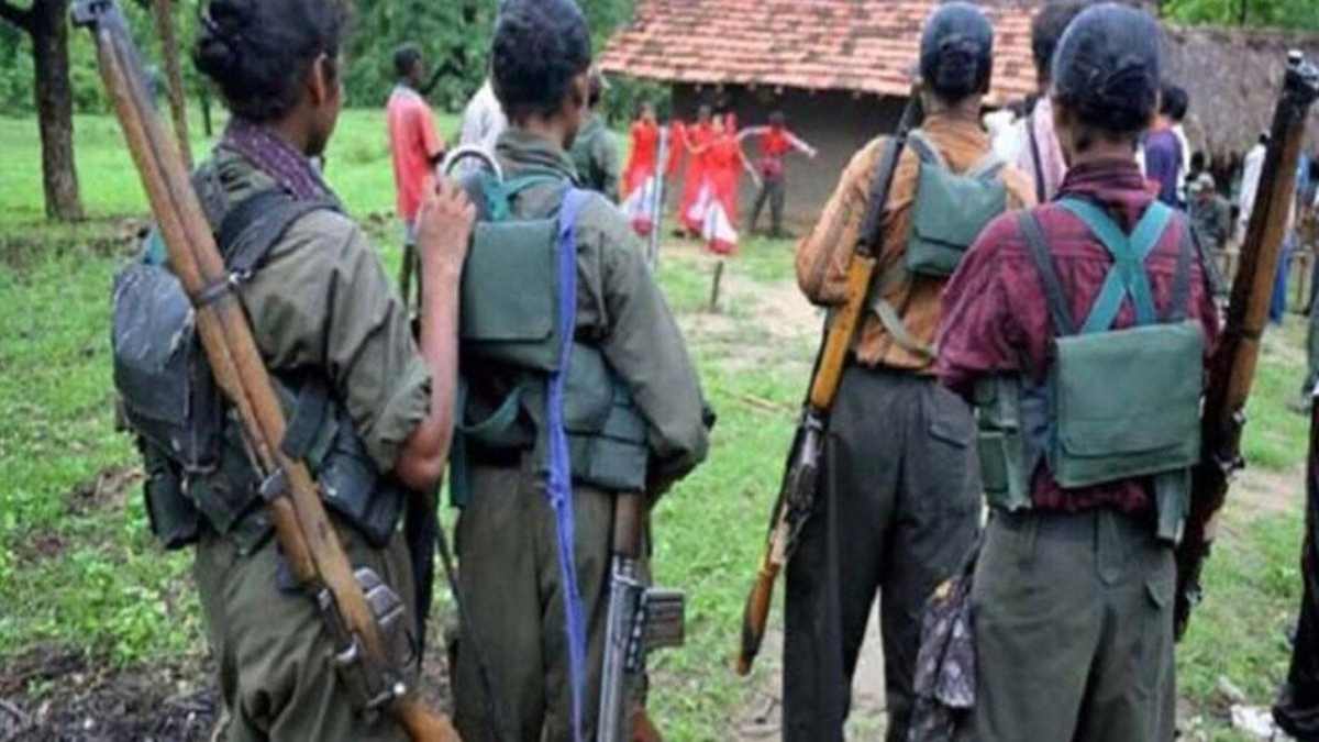 नक्सलियों की शुभचिंतक पुलिस ! कानून के रखवालों ने खूंखार माओवादियों को लिखी चिट्ठी, पर्चे में जो लिखा जानकर नहीं होगा यकीन…