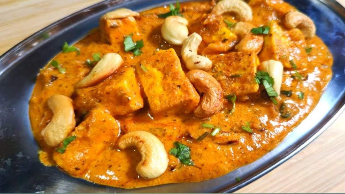 Paneer Recipe : नॉर्मल पनीर की सब्जी खाकर हो गए हैं बोर, तो घर पर बनाएं काजू पनीर, यहां जानें रेसिपी …