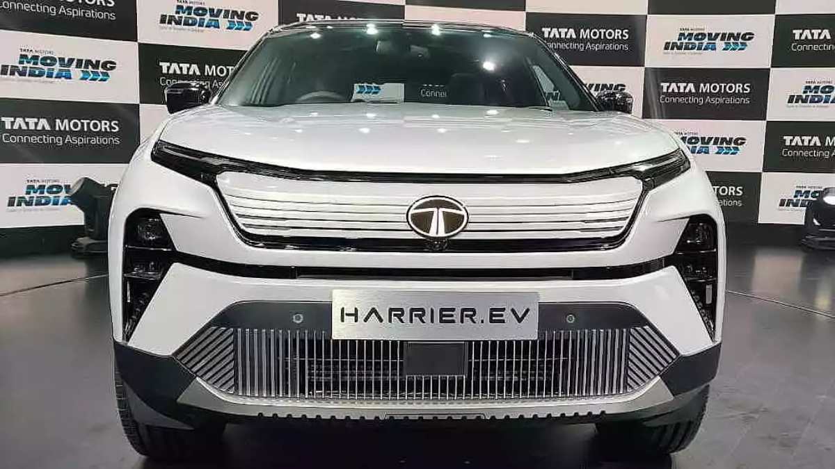 Tata Harrier EV: धांसू लुक के साथ टाटा ने पेश किया हैरियर ईवी, जानिए फीचर्स और कीमत
