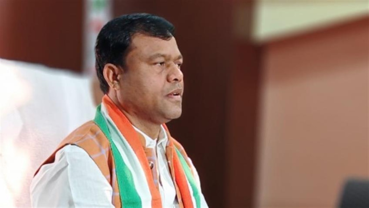 चुनावी मोड में कांग्रेस : आचार सहिंता से पहले तय हो जाएंगे प्रत्याशियों के नाम ! स्क्रीनिंग कमेटी की बैठक के लिए दिल्ली रवाना हुए पीसीसी चीफ बैज
