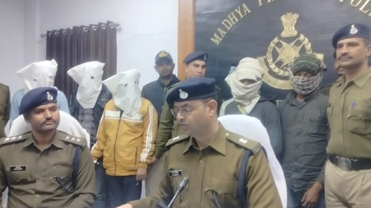 पुलिस ने मजदूरों को बनाया फर्जी आरोपी: चोरी का खुलासा कर लूटी वाहवाही, अब थाना प्रभारी पर लगे गंभीर आरोप