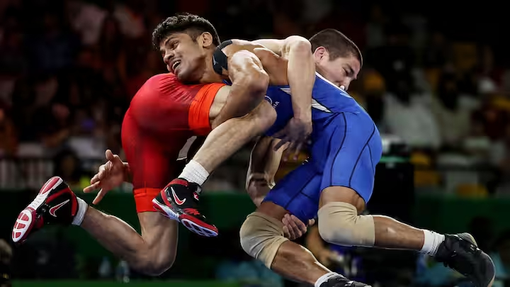 भारतीय पहलवानों के लिए बड़ी खुशखबरी, यूनाइटेड वर्ल्ड रेसलिंग ने WFI पर लगा बैन हटाया, लेकिन अब पूरी करनी होगी ये शर्त