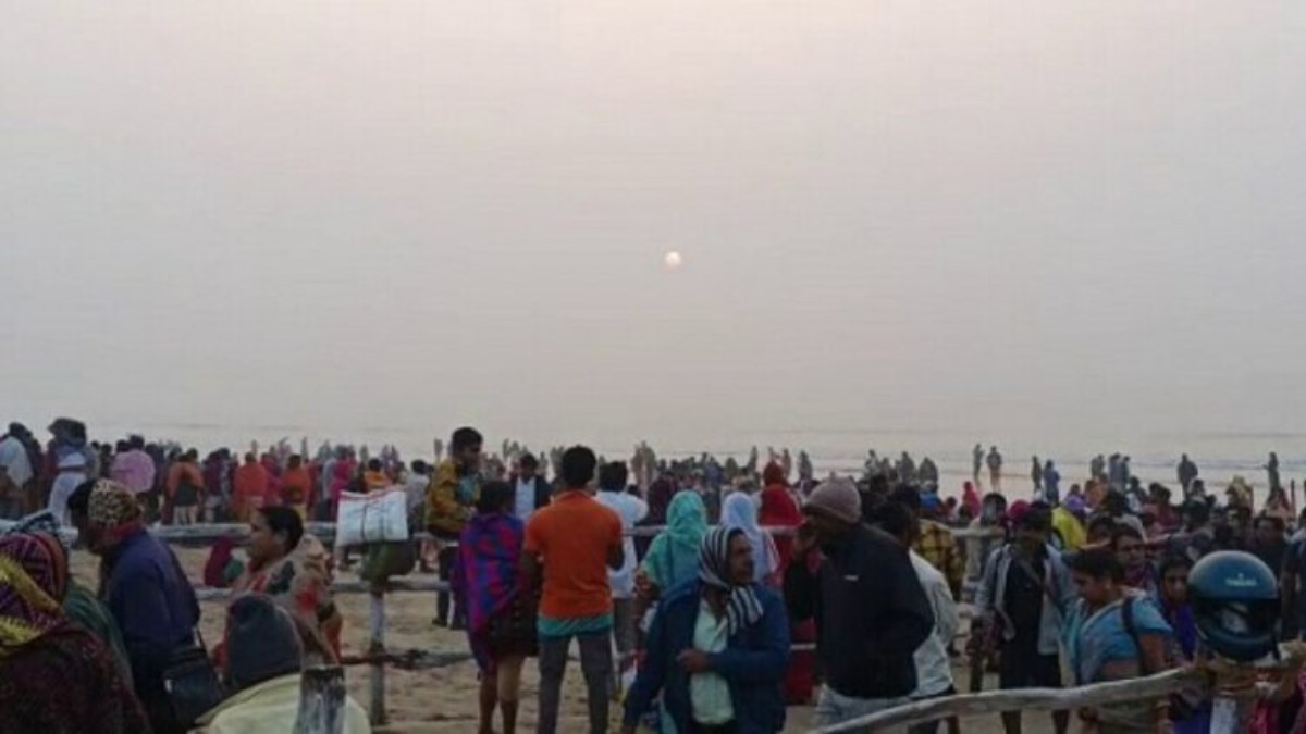 Odisha News : माघ सप्तमी पर चंद्रभागा में बड़ी संख्या में श्रद्धालुओं ने लगाई आस्था की डुबकी
