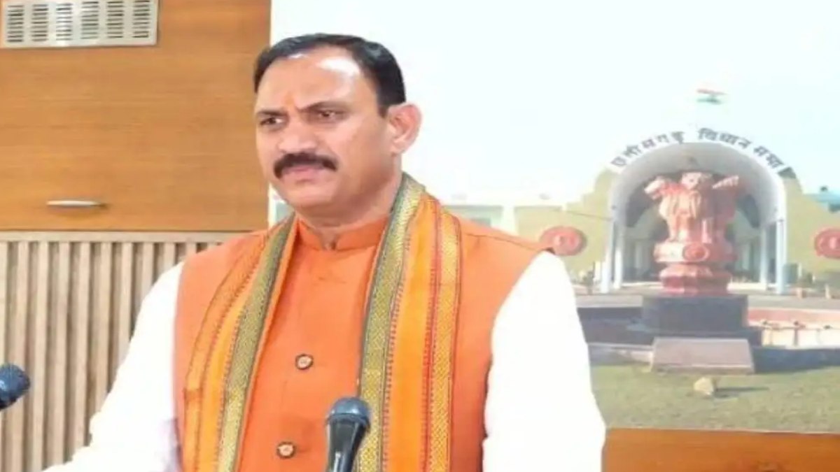 स्वास्थ्य कर्मियों का खत्म होगा अटैचमेंट, मंत्री जायसवाल ने विधानसभा में की घोषणा, कहा- मूल पदों पर वापस लौटेंगे कर्मचारी और डॉक्टर