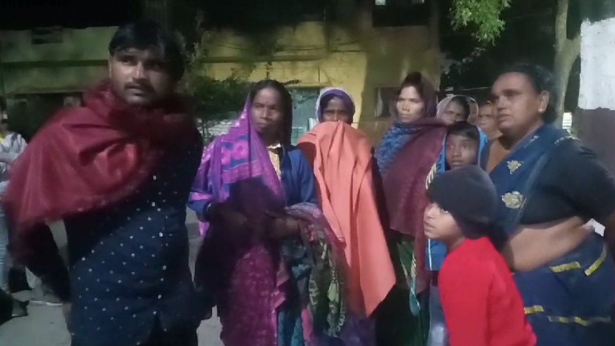 टोल नाके में कर्मचारियों की दबंगई: नर्मदा दर्शन कर लौट रही महिला श्रद्धालुओं को पीटा, अस्पताल में भर्ती