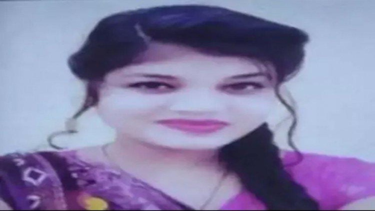 सोशल मीडिया एडिक्शन : दिनभर इंस्टा पर रिल्स बनाती थी पत्नी, पति ने छीना मोबाइल तो कर ली खुदकुशी