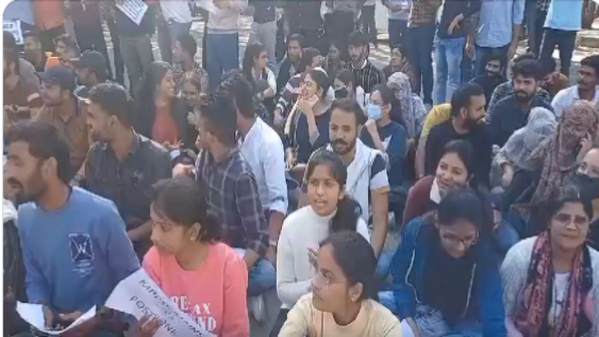 मुख्यमंत्री जीः राजनीति से हटकर इन युवाओं की तकलीफ भी सुन लीजिए, उन्हें कुव्यवस्था का शिकार मत बनाइए!