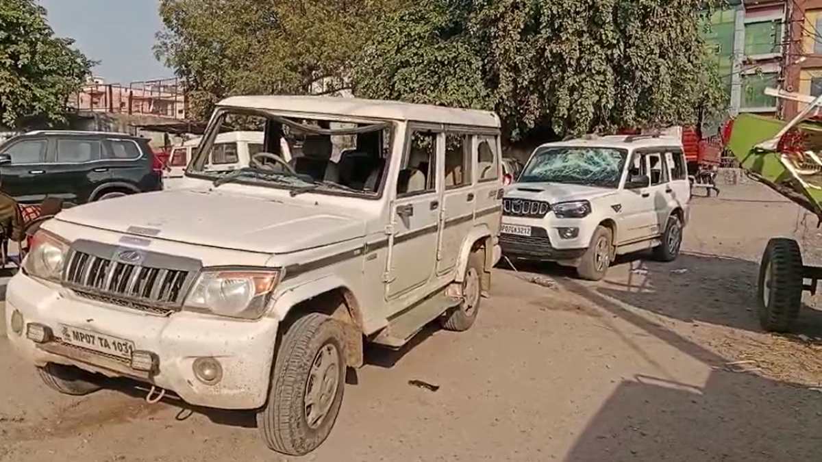 रेत को लेकर हवाई फायरः कंपनी के लोगों ने भागकर बचाई जान, माफिया समेत उसके गुर्गों पर FIR दर्ज