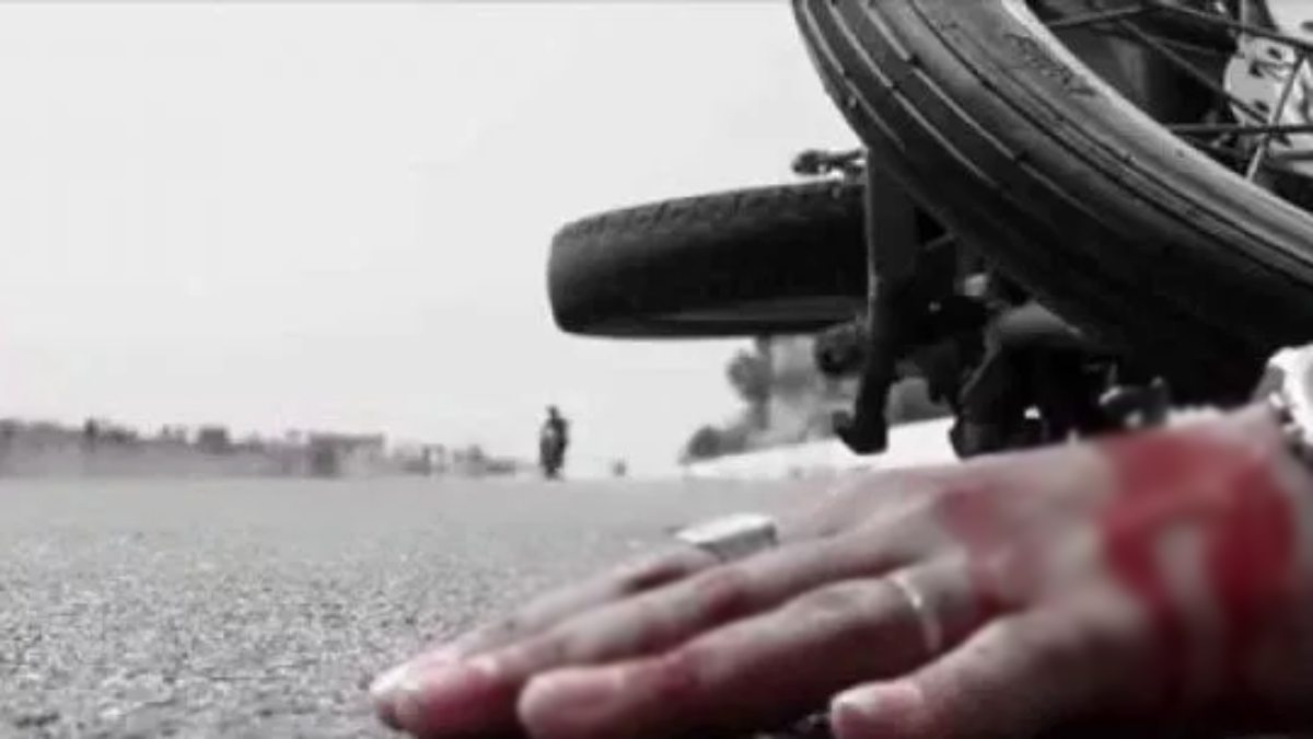 Punjab Crime: स्पोर्ट्स बाइक में स्टंट करना पड़ गया युवकों को भारी, भीषण हादसे में एक की मौके पर हुई मौत, दूसरे की हालत गंभीर