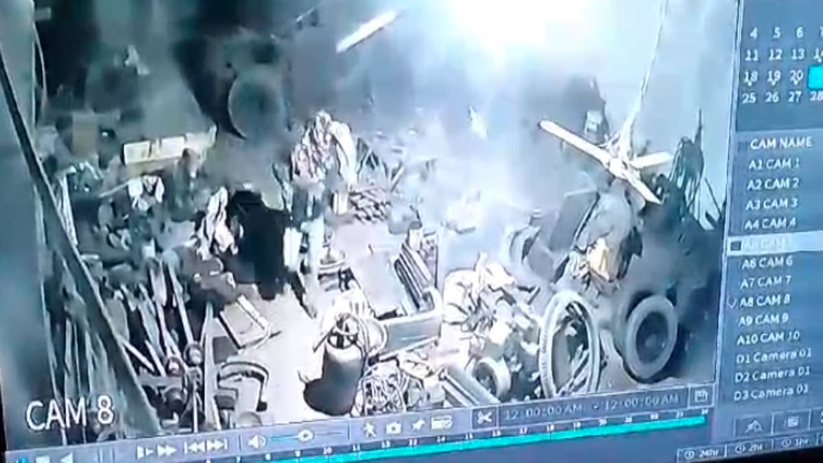 चोरी की घटना CCTV में कैद: व्यापारियों ने बदमाशों को पकड़कर किया पुलिस के हवाले, लेकिन कानून के रखवालों ने छोड़ दिया