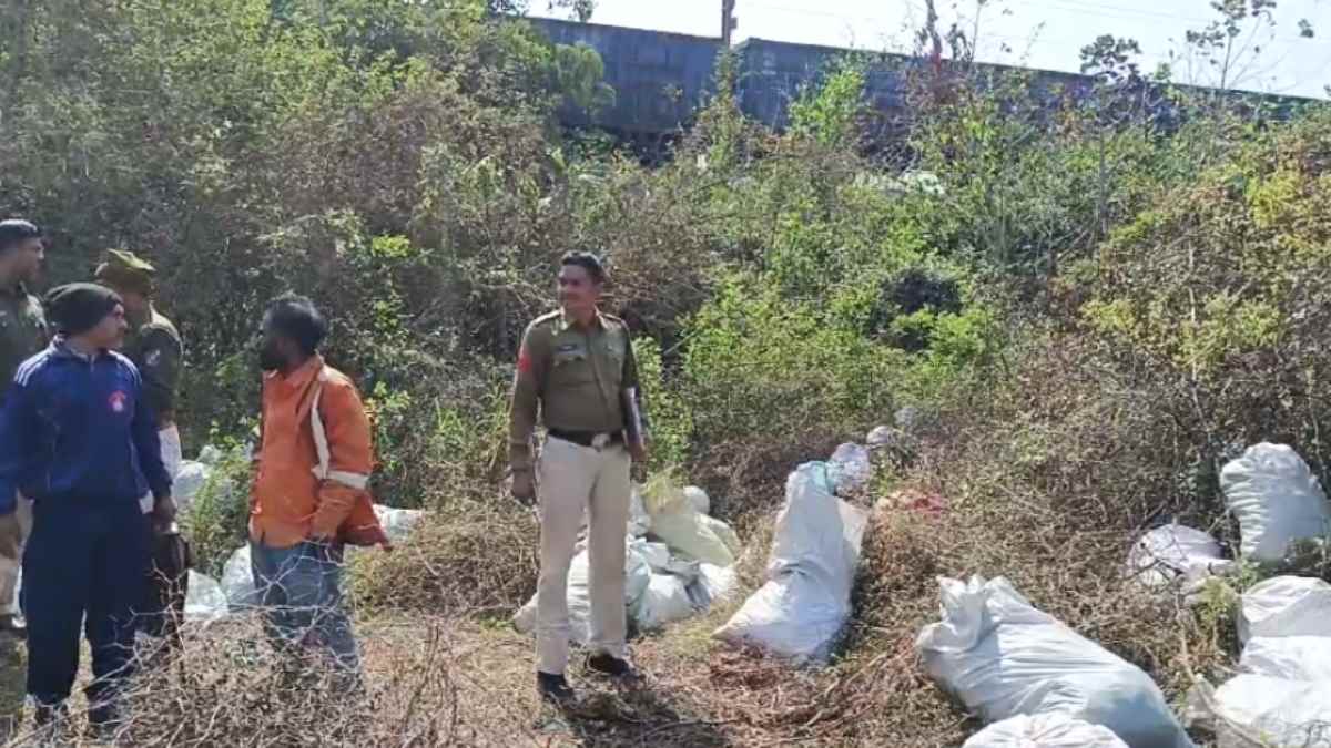 Harda Blast: अब रेलवे ट्रैक के पास मिला बम का जखीरा, पटाखा कारोबारियों के बीच मचा हड़कंप