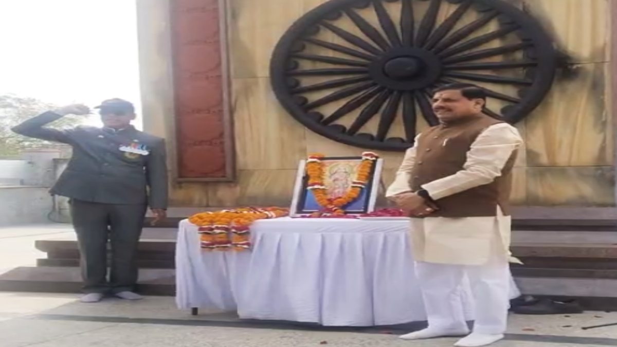 CM मोहन ने पुलवामा के शहीदों को किया नमन: कहा- संतोष है कि PM मोदी ने सर्जिकल स्ट्राइक कर जवानों के बलिदान का हिसाब चुकता किया