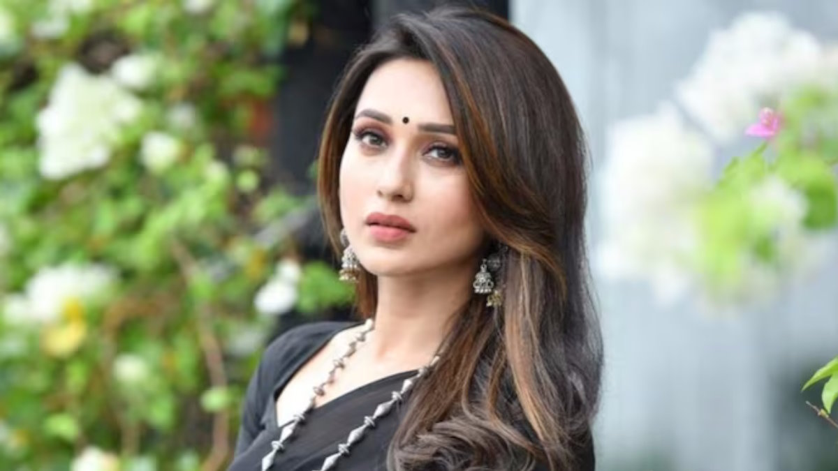 टीएमसी सांसद मिमी चक्रवर्ती ने दिया इस्तीफा, ममता बनर्जी को लेकर कही यह बात…