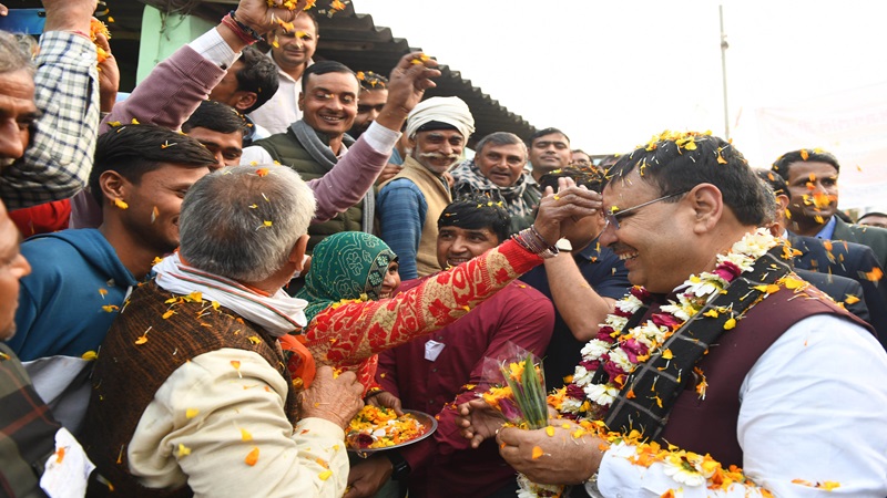 Rajasthan News: पदभार संभालने के बाद पहली बार अपने पैतृक निवास पहुंचे सीएम भजनलाल, हुआ भव्य स्वागत