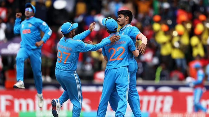 IND vs AUS U19 World Cup 2024 Final: ऑस्ट्रेलिया ने भारत को दिया 254 रनों का लक्ष्य, राज ने झटके 3 विकेट