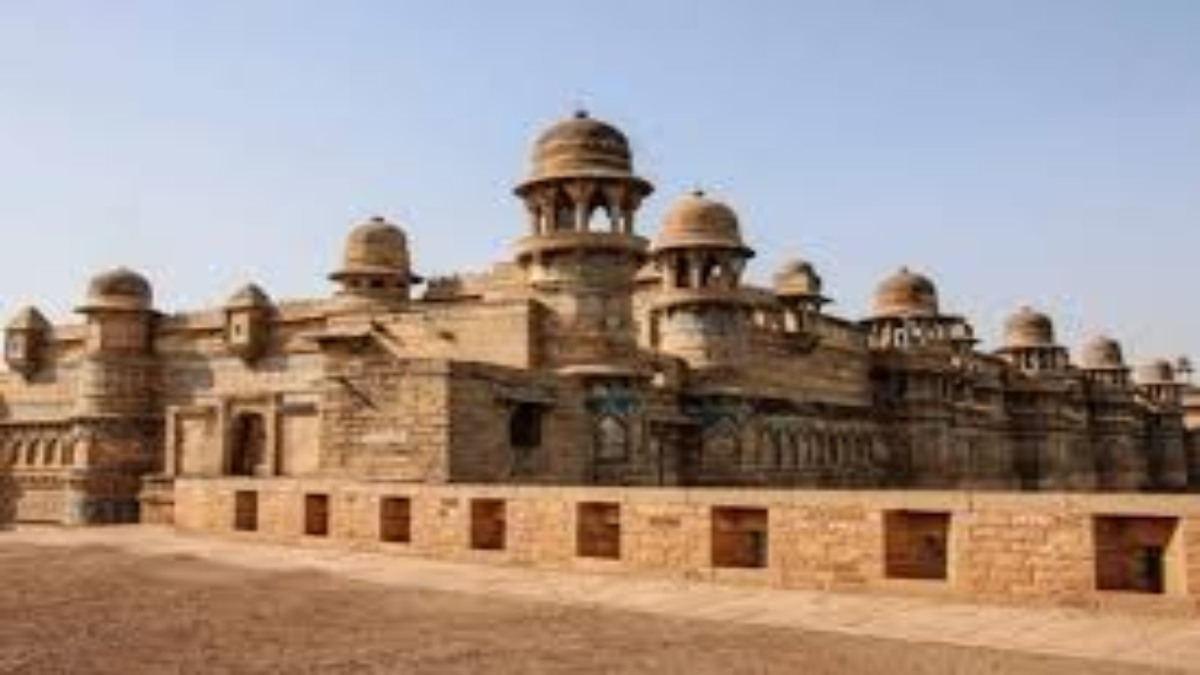 Gwalior news: सीएम डॉ मोहन करोड़ों के विकास कार्यों का भूमिपूजन-लोकार्पण करेंगे, MPL का आज से आगाज, 8 शहरों के लिए हवाई सेवा शुरू, सिंधिया का रोड शो
