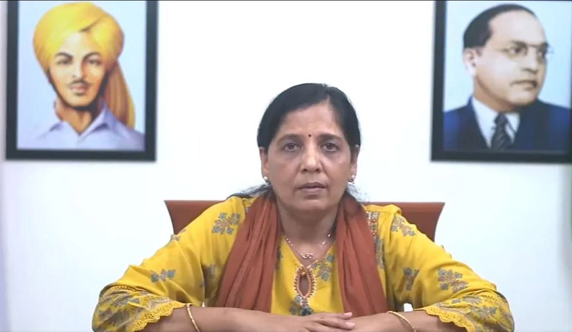 सुनीता केजरीवाल ने सुनाया जेल में बंद पति का संदेश