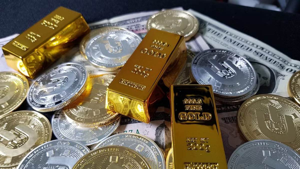Gold Silver Price Today: सोने की कीमत में आया उछाल, चांदी की घटी चमक, जानिए किस रेट में बिके जेवरात…