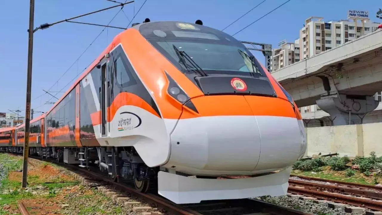 Visakhapatnam to Puri Vande Bharat Express: विशाखापट्नम से पुरी तक चलेगी नई वंदे भारत, पीएम मोदी दिखाएंगे हरी झंडी