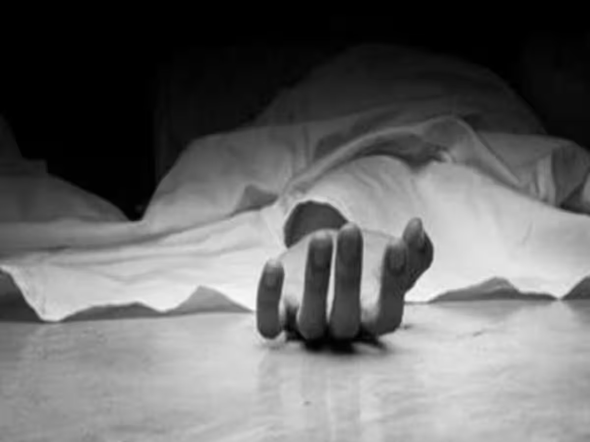 Delhi News: महिला मित्र से झगड़ा होने पर इमारत से कूद जान दी