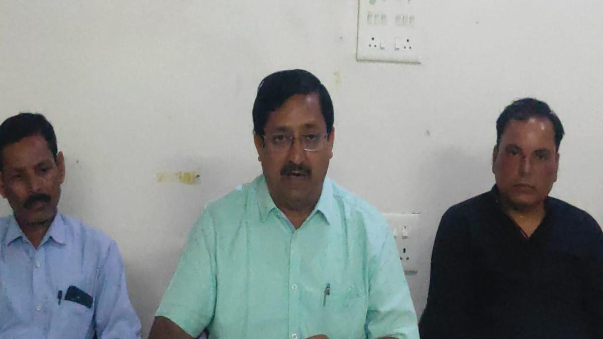कांग्रेस नेता का पार्टी पर फूटा गुस्सा: बोले- ‘न कोई नीति है और न कोई नेता है’, 3 पार्षद समेत 10 ने दिया इस्तीफा, 65 ने थामा BJP का दामन