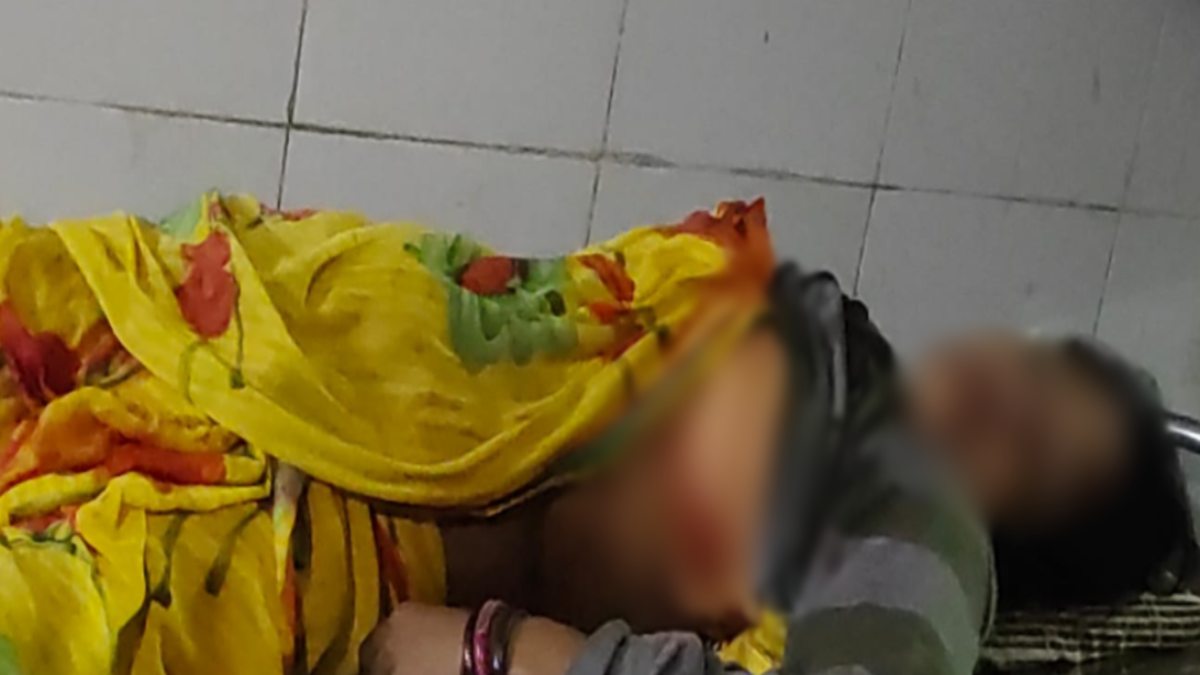 मायके जाने पर गुस्साए पति ने पत्नी पर चाकू से किए ताबड़तोड़ वार: सास पर भी किया हमला, पत्नी ने तोड़ा दम