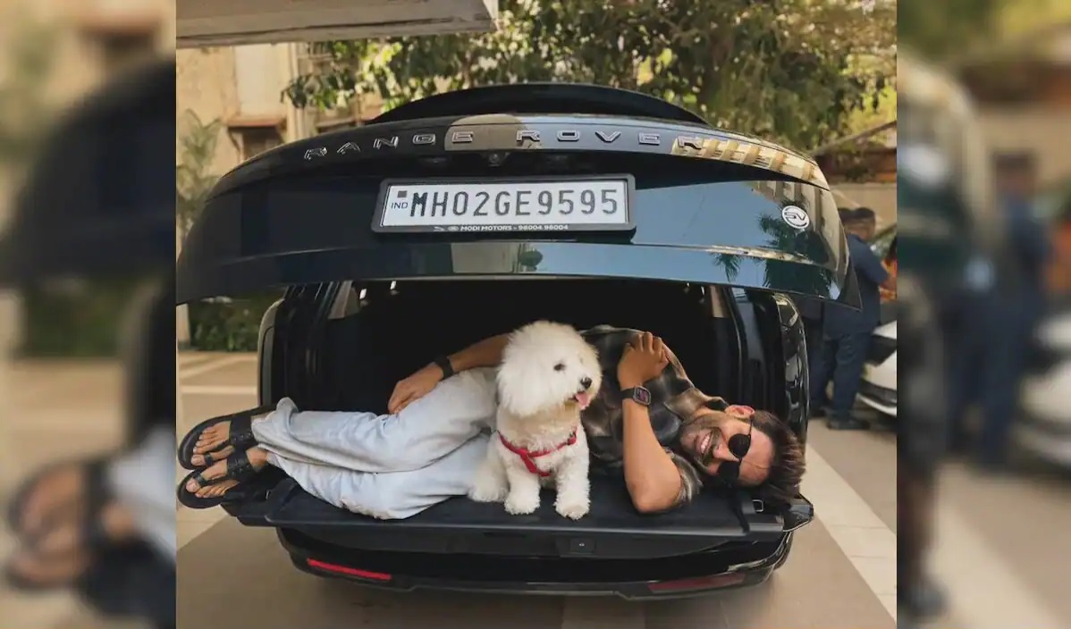 Kartik Aaryan New Car: 6 करोड़ की कार खरीदने के बाद कार्तिक आर्यन ने चलाई साइकिल, फैंन ने किया ये कमेंट…  कार्तिक ने भी दिया मजेदार जवाब